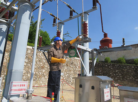 避雷器帶電測試